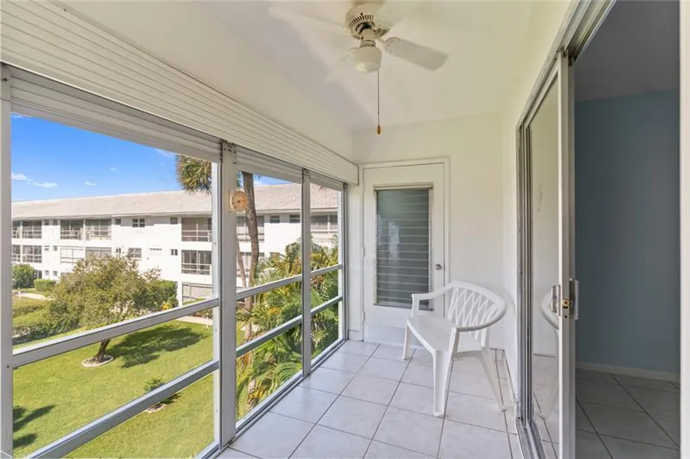 2050 NE 39th St, Pompano Beach, FL 33064
