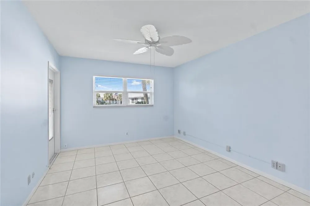 2050 NE 39th St, Pompano Beach, FL 33064