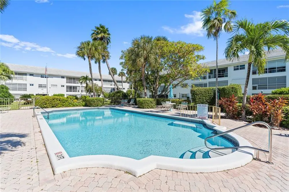 2050 NE 39th St, Pompano Beach, FL 33064