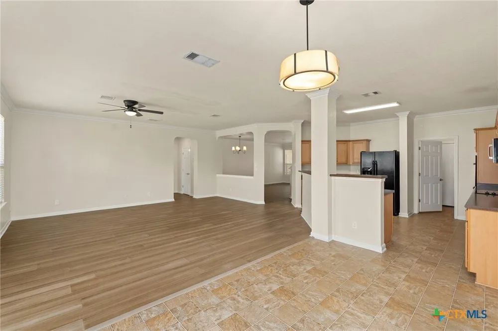 213 Springtree Pkwy, Cibolo, TX 78108