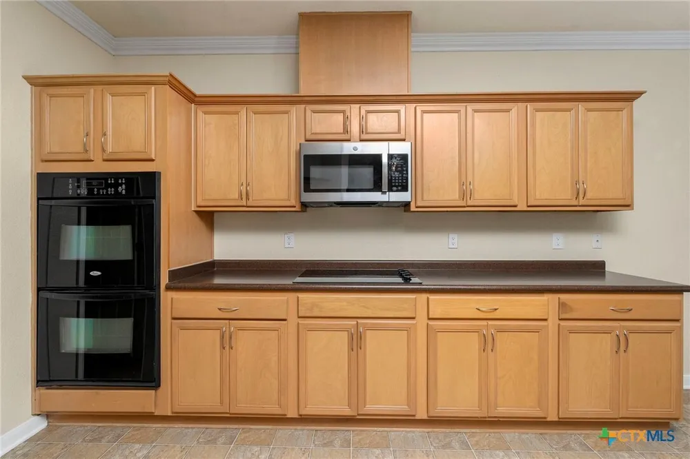 213 Springtree Pkwy, Cibolo, TX 78108