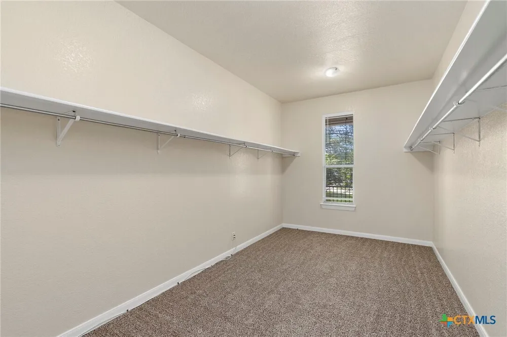 213 Springtree Pkwy, Cibolo, TX 78108