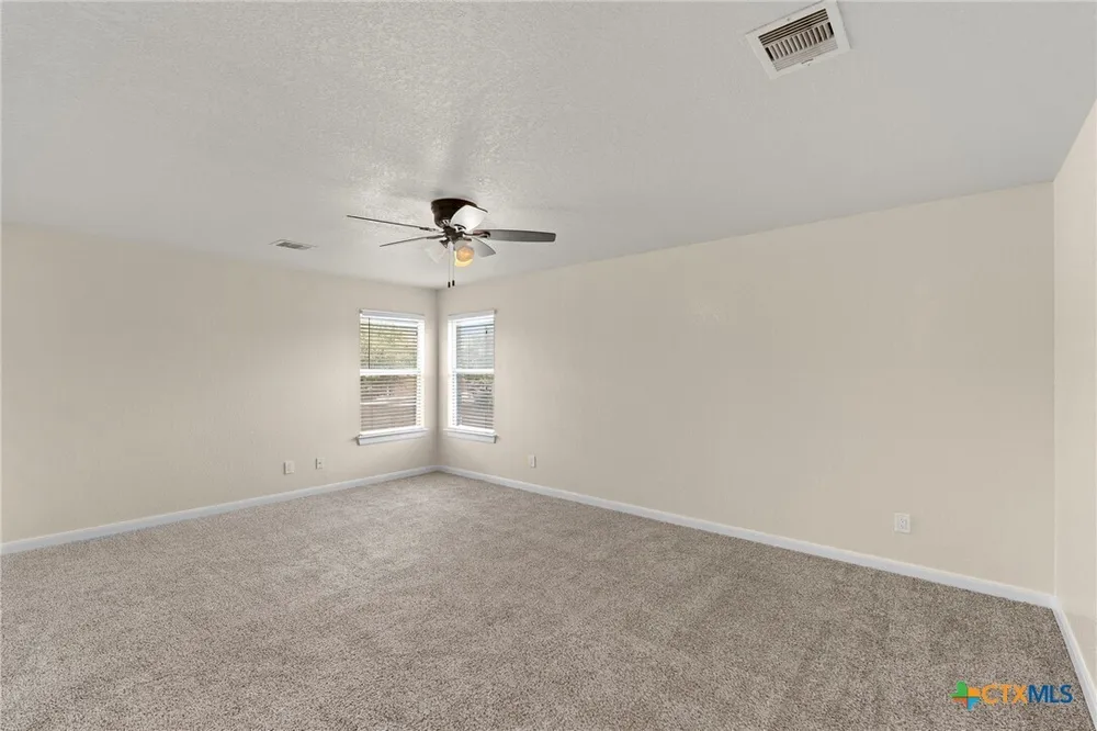 213 Springtree Pkwy, Cibolo, TX 78108