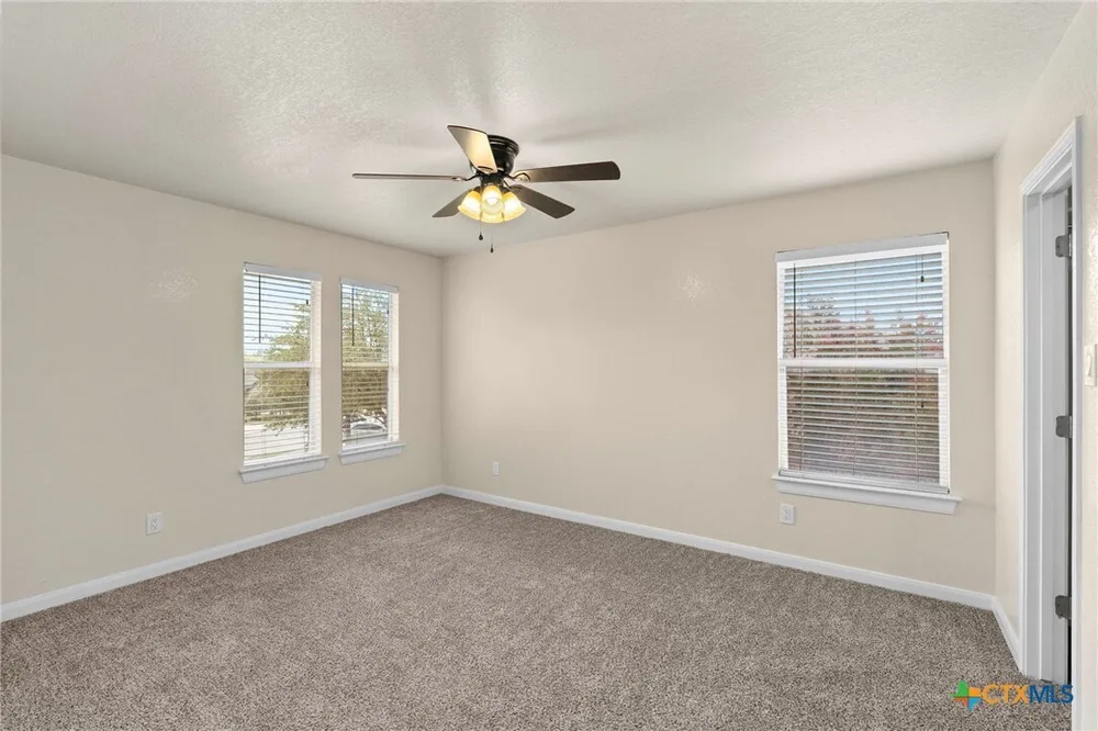 213 Springtree Pkwy, Cibolo, TX 78108