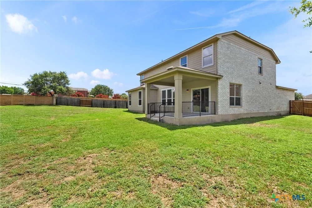 213 Springtree Pkwy, Cibolo, TX 78108