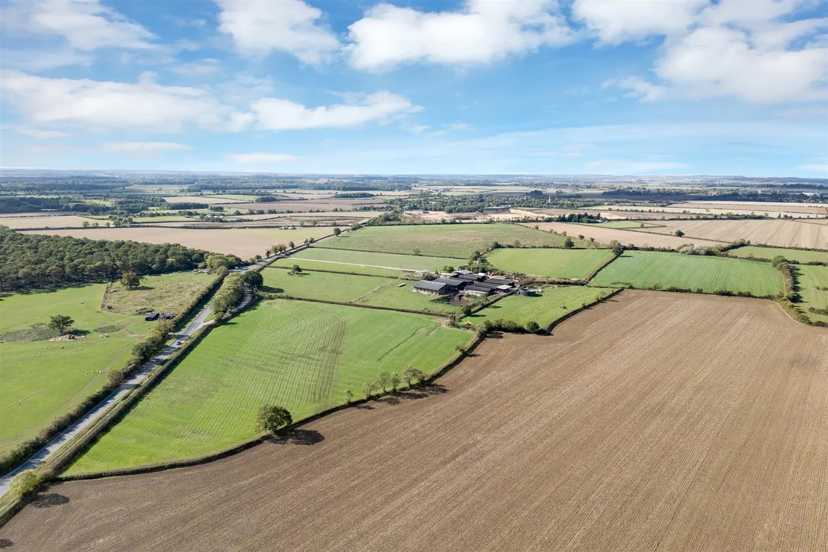 Greetham Lodge Farm, Greetham Road, Stretton, Oakham LE15 7QY