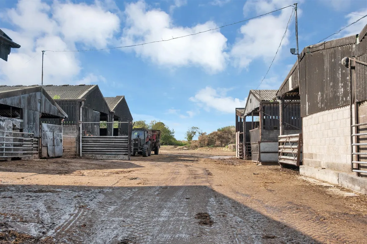 Greetham Lodge Farm, Greetham Road, Stretton, Oakham LE15 7QY