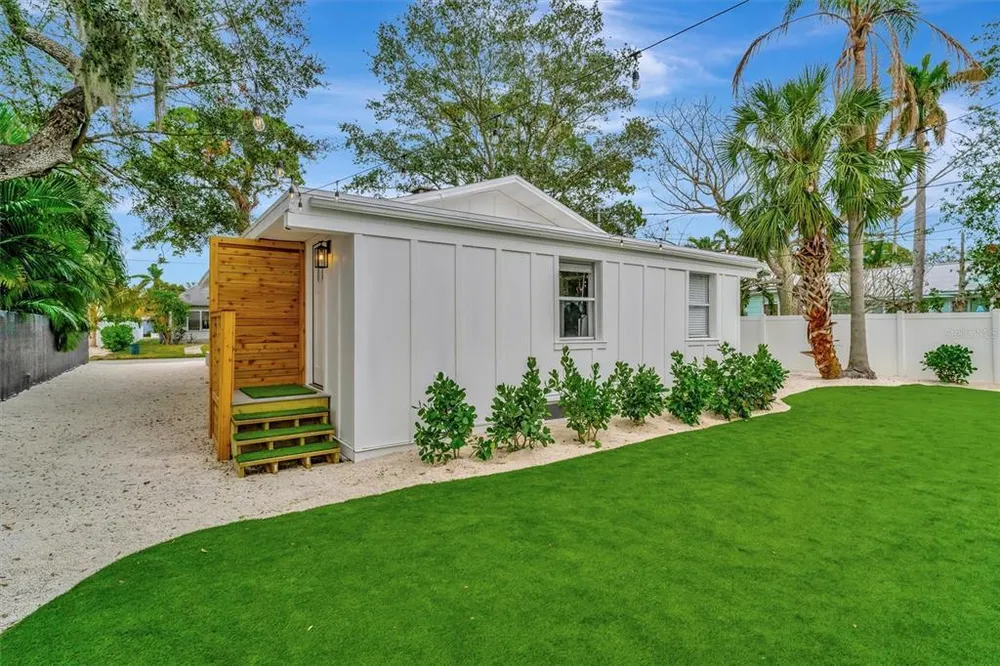 2713 4th Ave W, Bradenton, FL 34205
