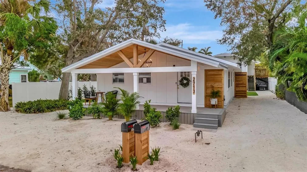 2713 4th Ave W, Bradenton, FL 34205