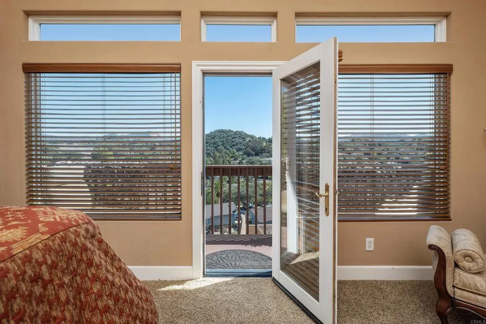 2016 S Grade Rd, Alpine, CA 91901