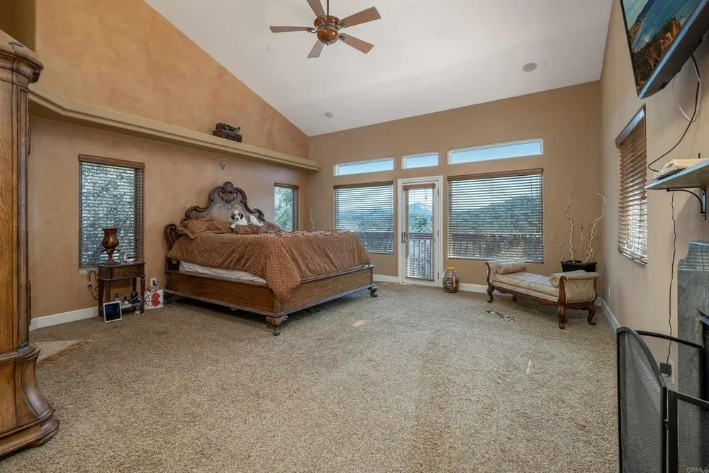 2016 S Grade Rd, Alpine, CA 91901