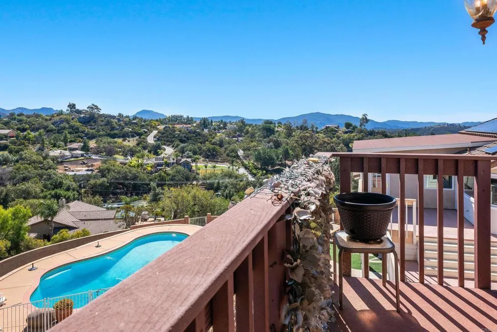 2016 S Grade Rd, Alpine, CA 91901