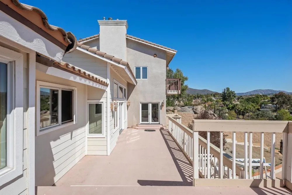 2016 S Grade Rd, Alpine, CA 91901