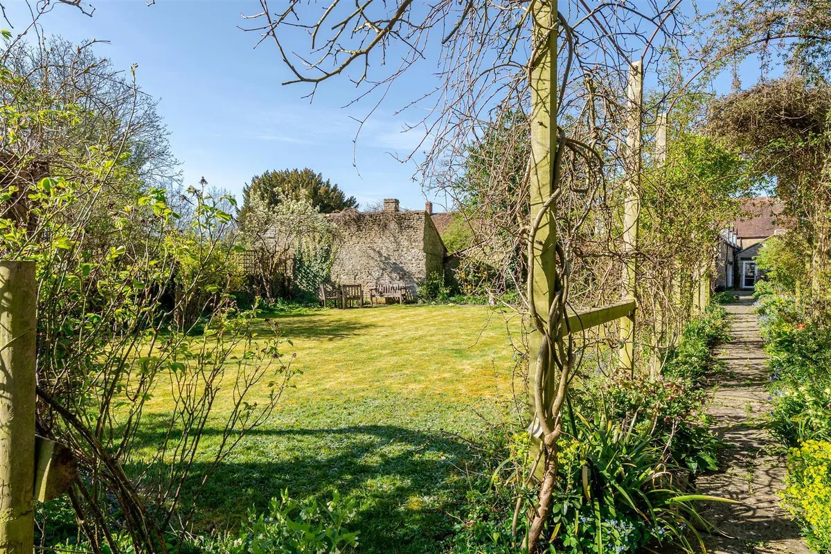 High Street, Stanford In The Vale, Oxfordshire, SN7