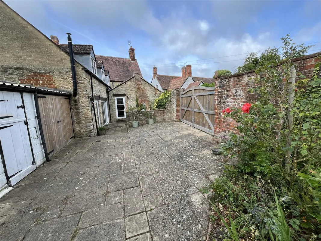 High Street, Stanford In The Vale, Oxfordshire, SN7