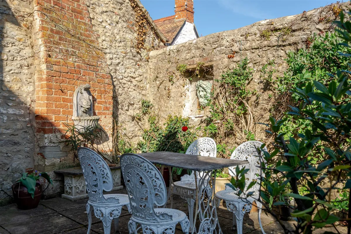 High Street, Stanford In The Vale, Oxfordshire, SN7