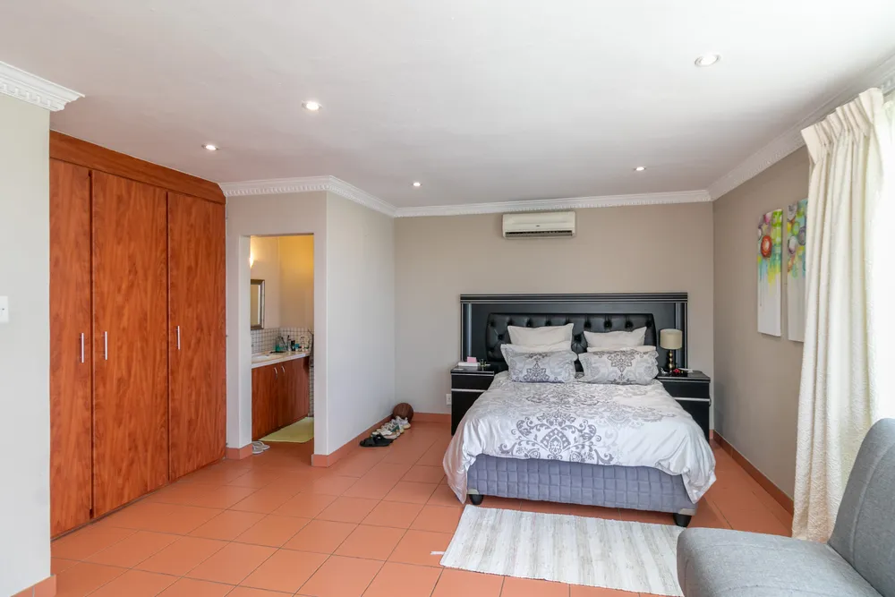 South Africa, Gauteng, Cyrildene, Hannaben Street, 42