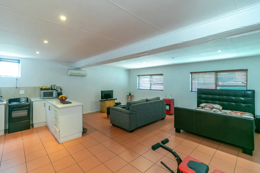 South Africa, Gauteng, Cyrildene, Hannaben Street, 42