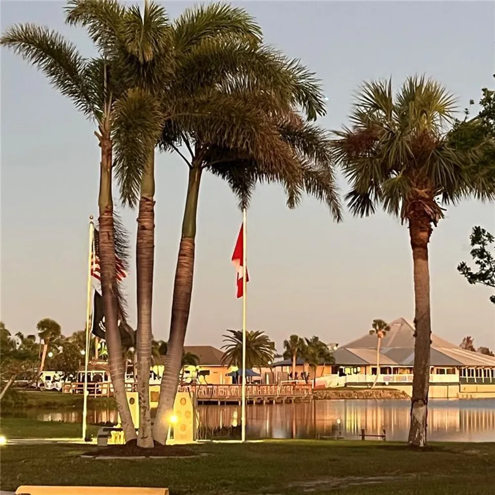 2100 Kings Hwy, Port Charlotte, FL 33980