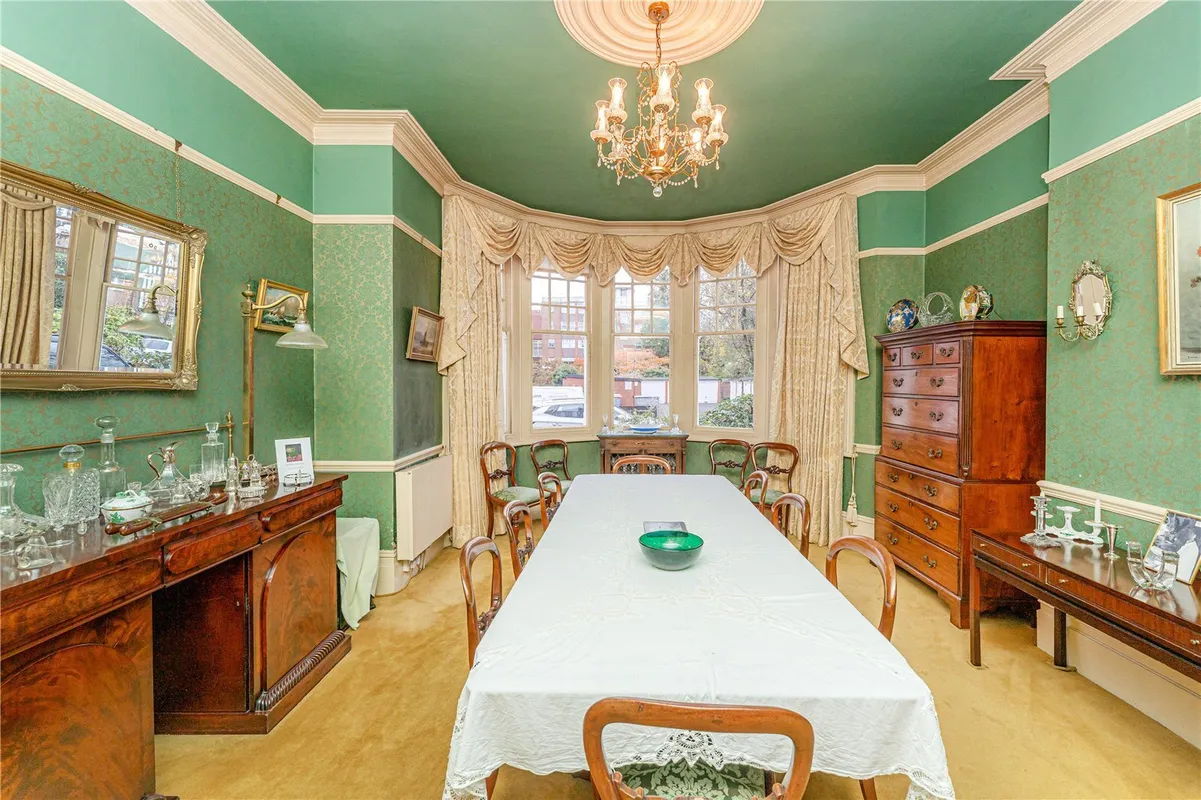 Seymour Road, London, N3