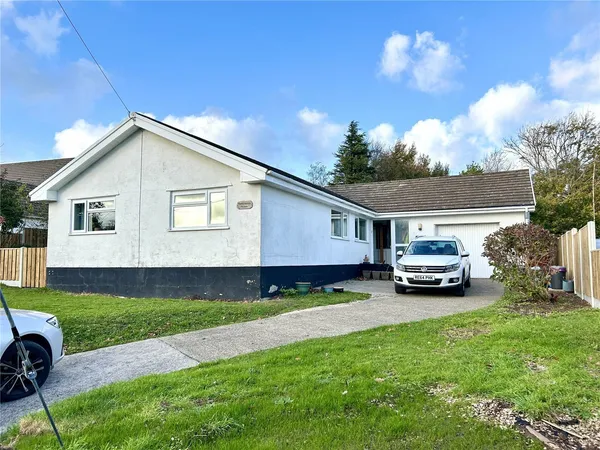 Leonardston Road, Llanstadwell, Milfo...