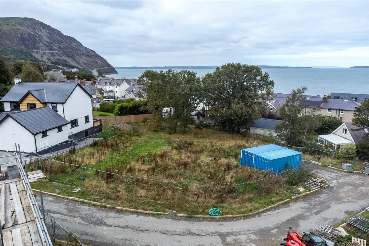 Off Cemlyn Park, Penmaenmawr, Conwy, LL34
