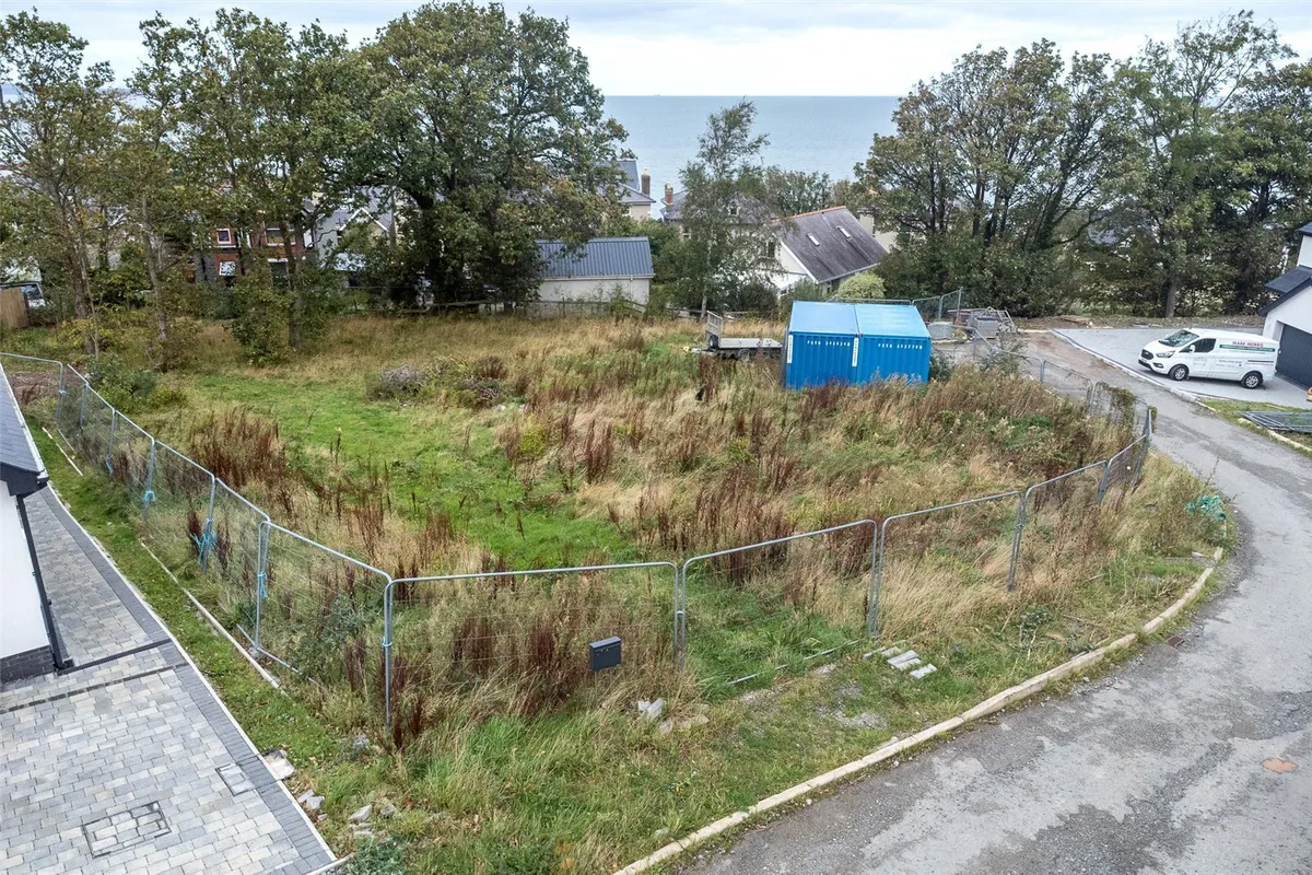 Off Cemlyn Park, Penmaenmawr, Conwy, LL34