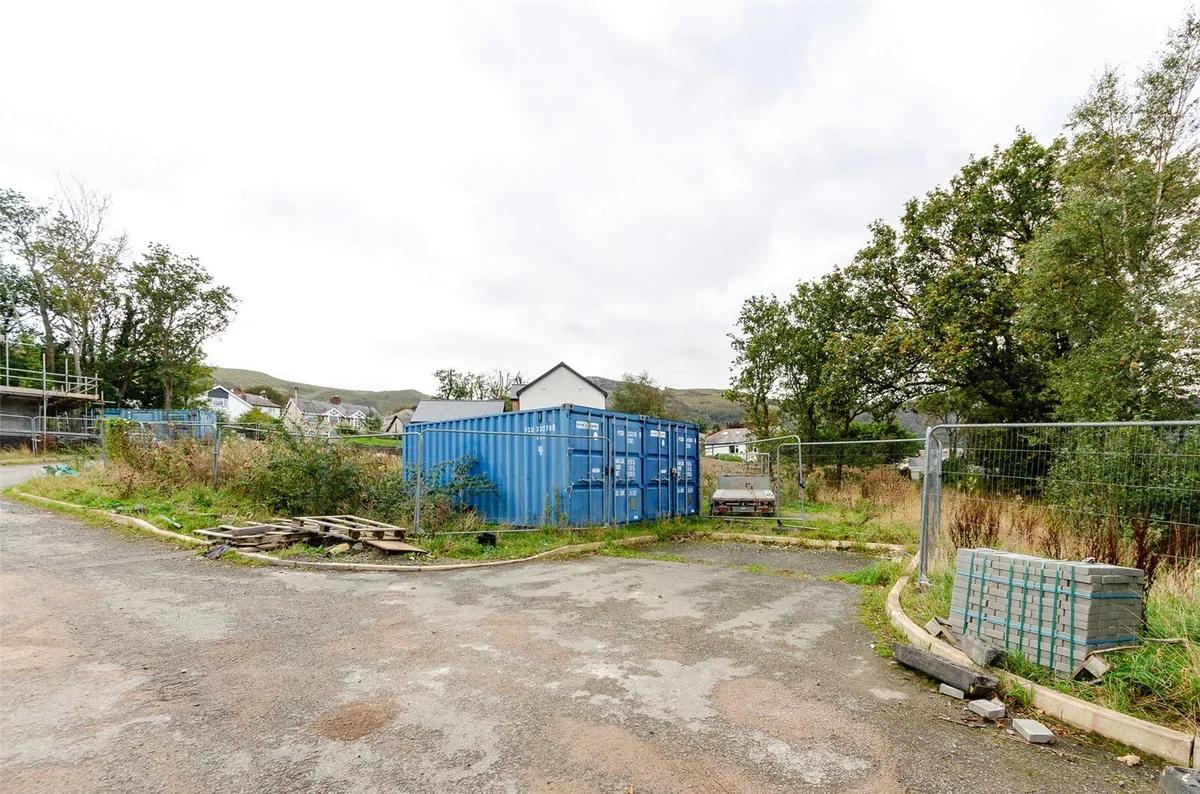Off Cemlyn Park, Penmaenmawr, Conwy, LL34