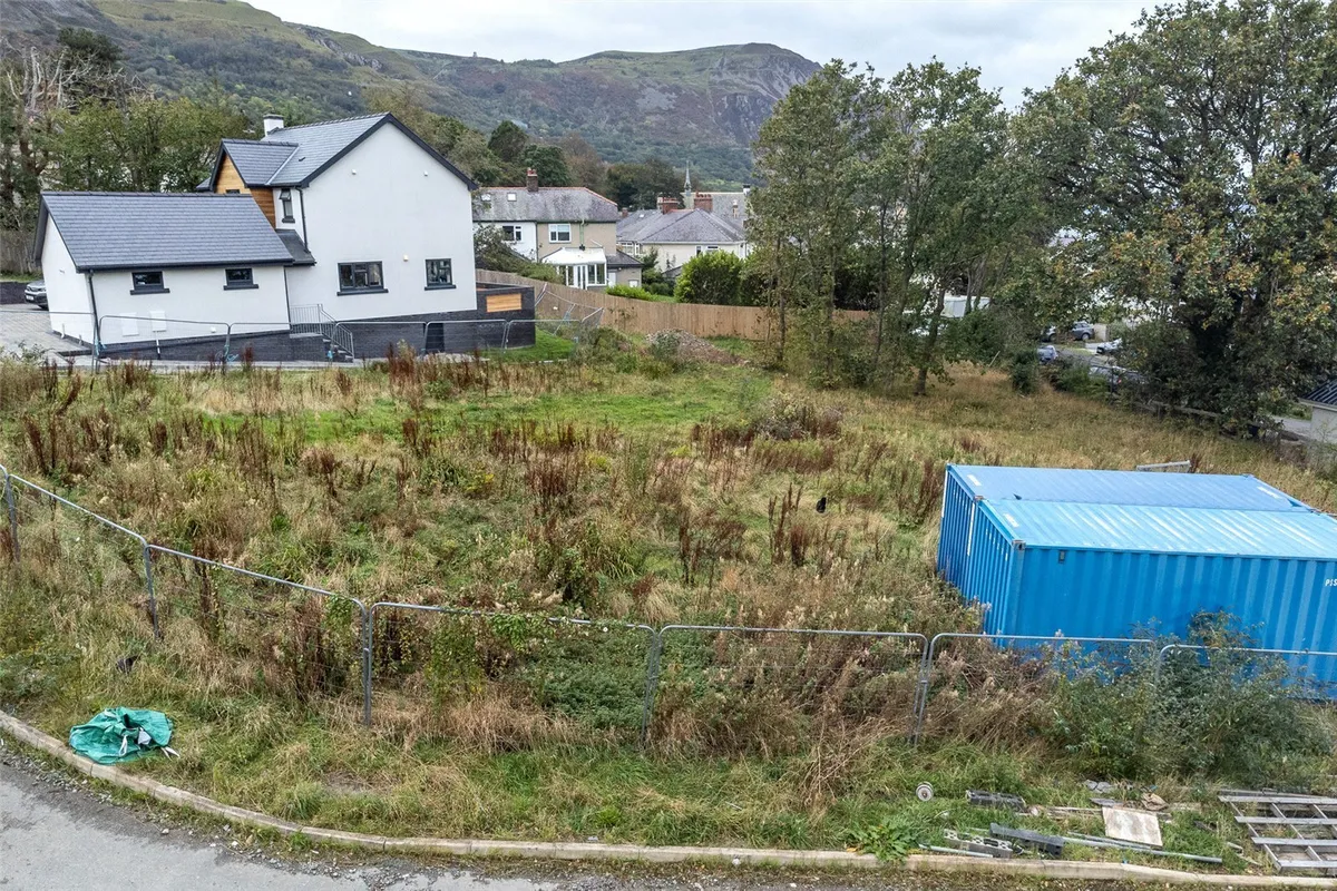 Off Cemlyn Park, Penmaenmawr, Conwy, LL34