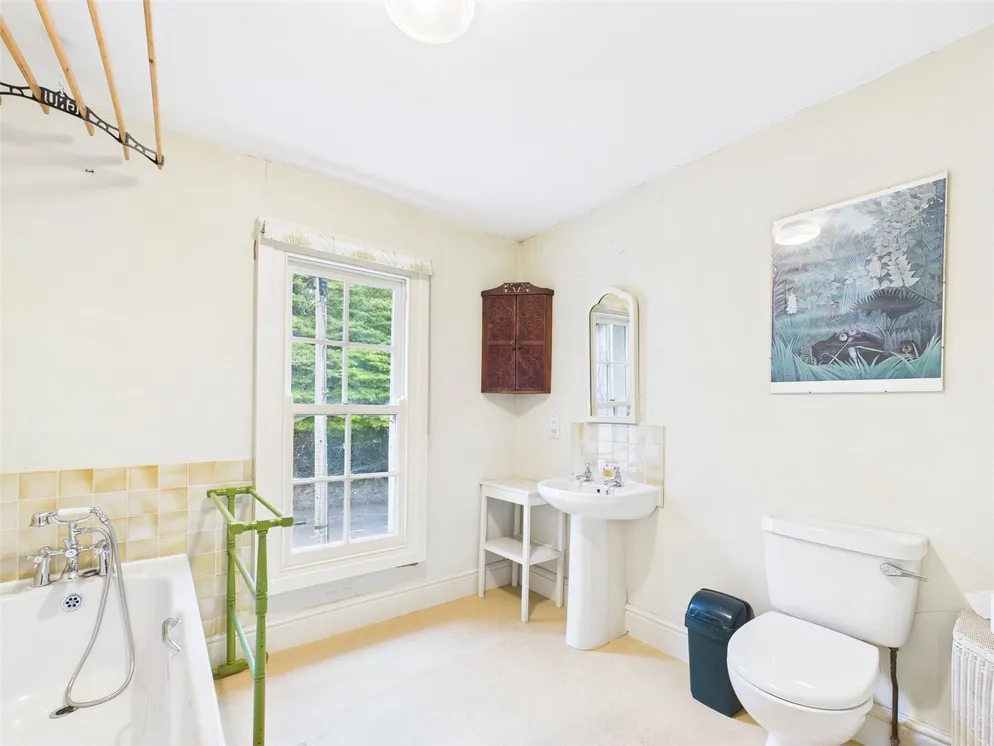 Property carousel item 12