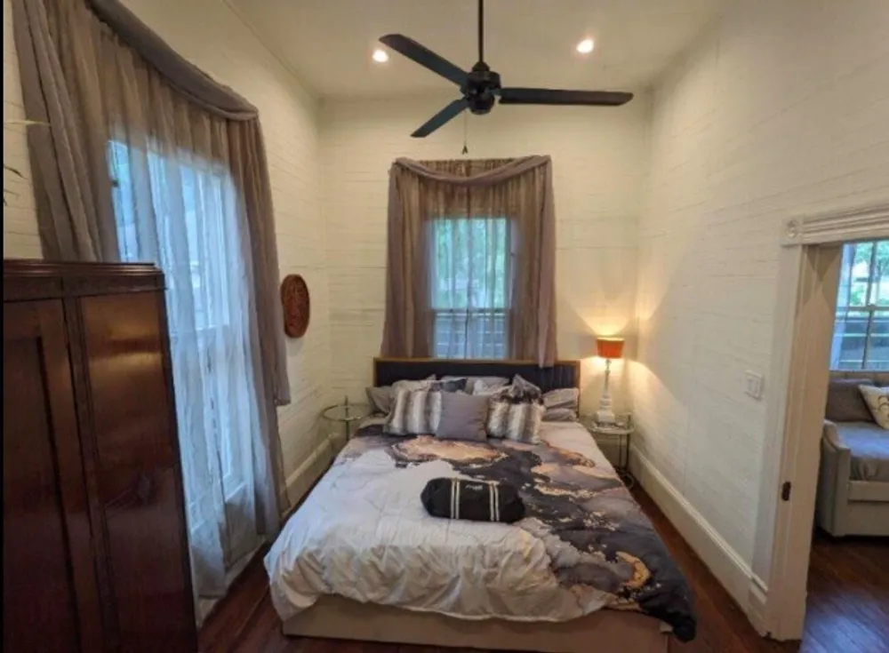 3408 Garrow St, Houston, TX 77003