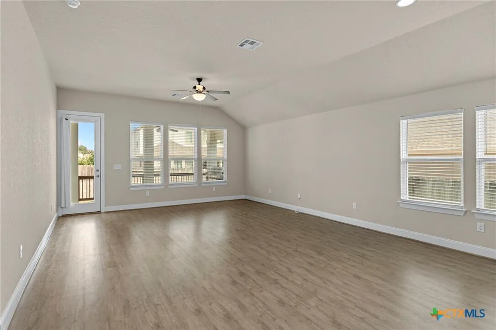 6533 Crockett Cove, Schertz, TX 78108