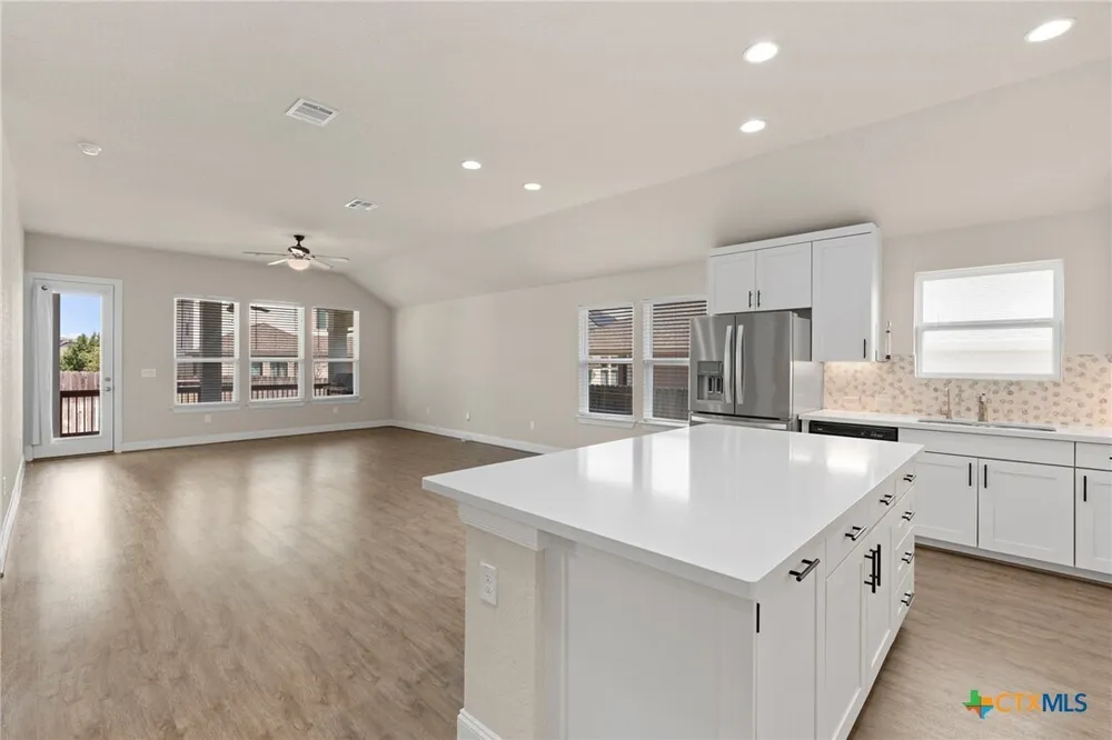 6533 Crockett Cove, Schertz, TX 78108