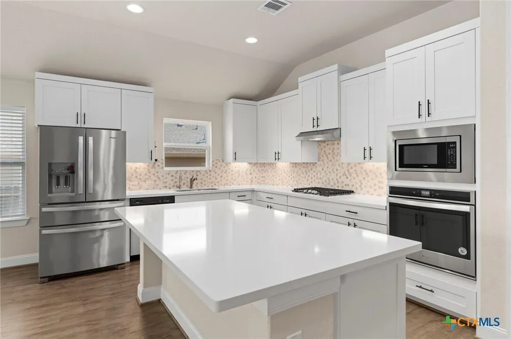 6533 Crockett Cove, Schertz, TX 78108
