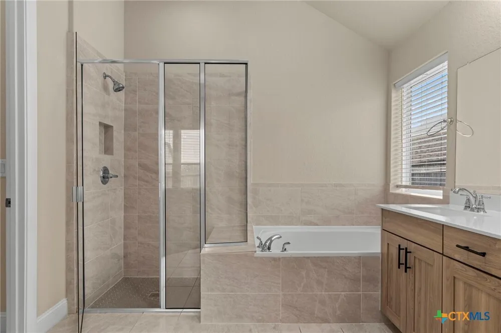 6533 Crockett Cove, Schertz, TX 78108