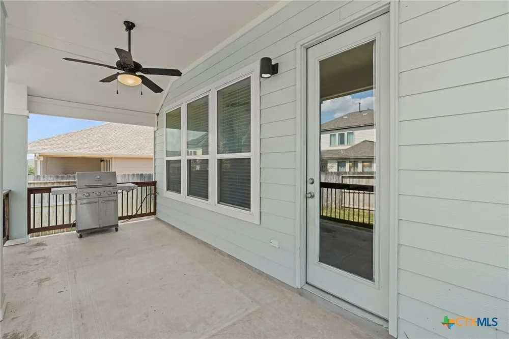 6533 Crockett Cove, Schertz, TX 78108