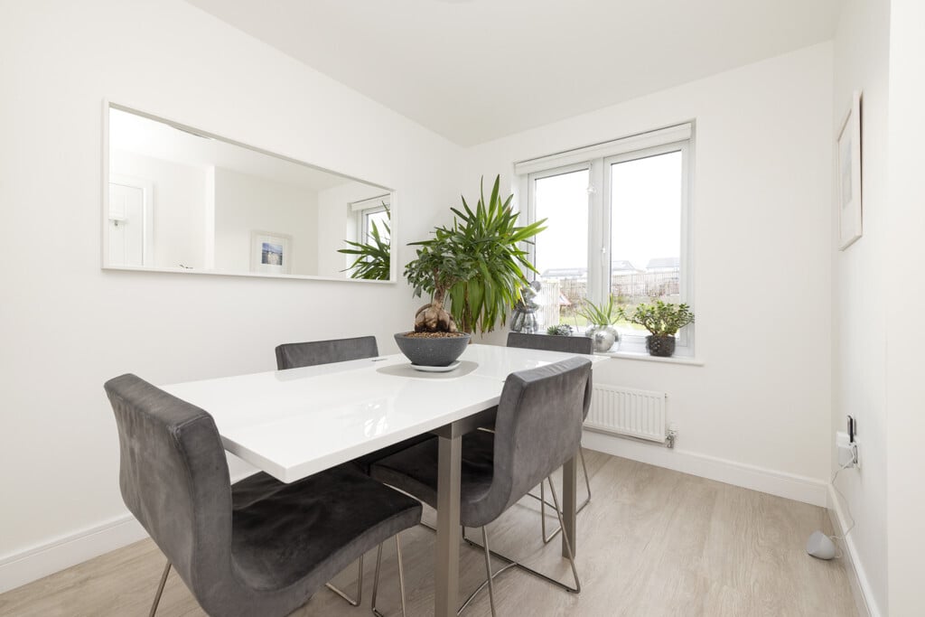 2 Florence McNeill Lane, Gilmerton, Edinburgh, EH17 8PY Image 6