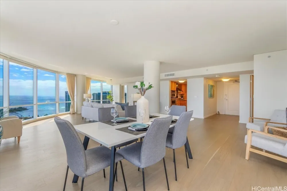 1296 Kapiolani Blvd, Honolulu, HI 96814