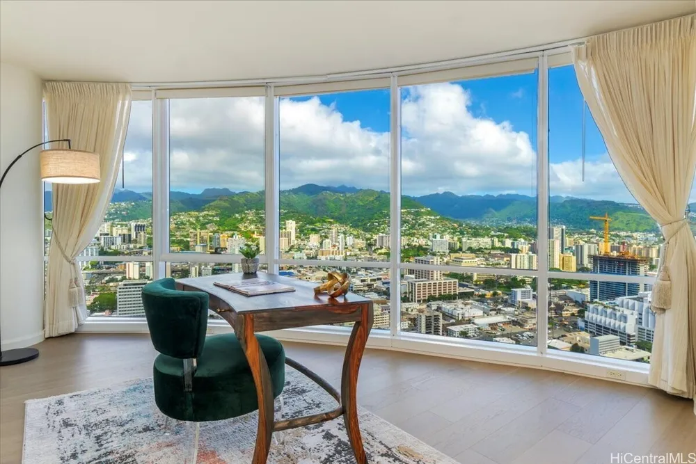 1296 Kapiolani Blvd, Honolulu, HI 96814