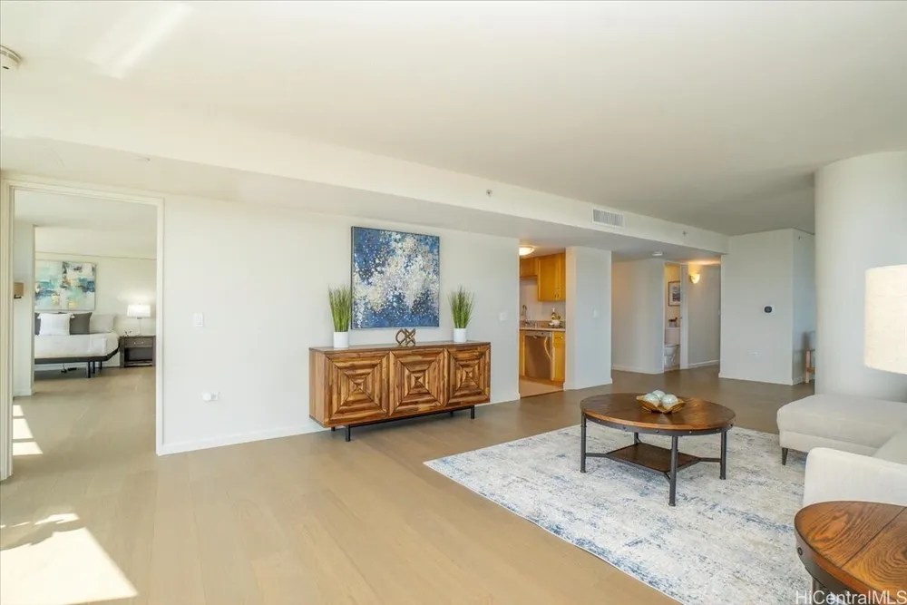 1296 Kapiolani Blvd, Honolulu, HI 96814