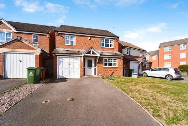 Ampleforth Drive, Willenhall, West Mi...