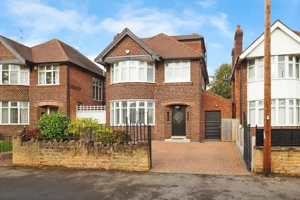 Wollaton Road, Wollaton, Nottingham, NG8
