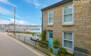 Lower Green Street, Newlyn, Penzance, Cornwall, TR18 photo