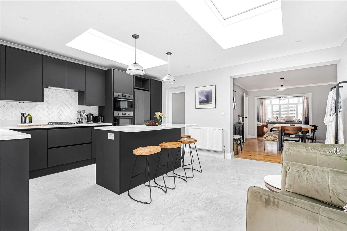 Kenilworth Avenue, Oxford, Oxfordshire, OX4