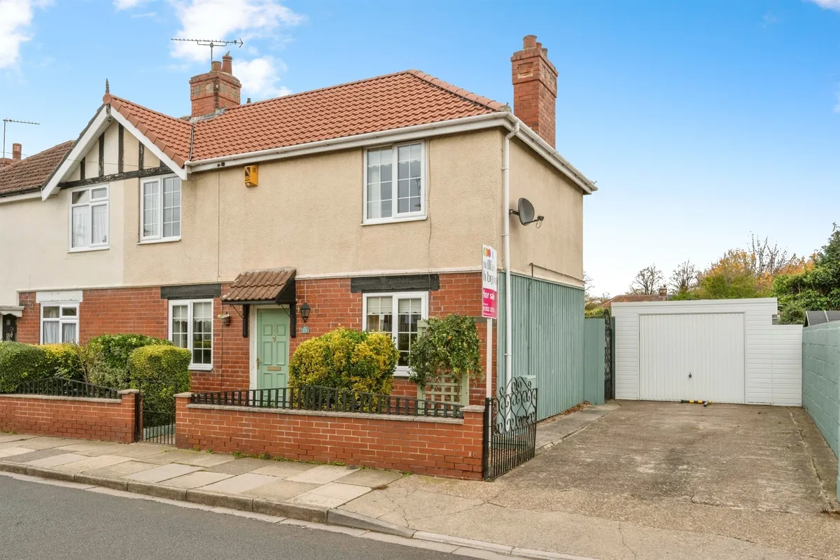 Jossey Lane, Bentley, DONCASTER