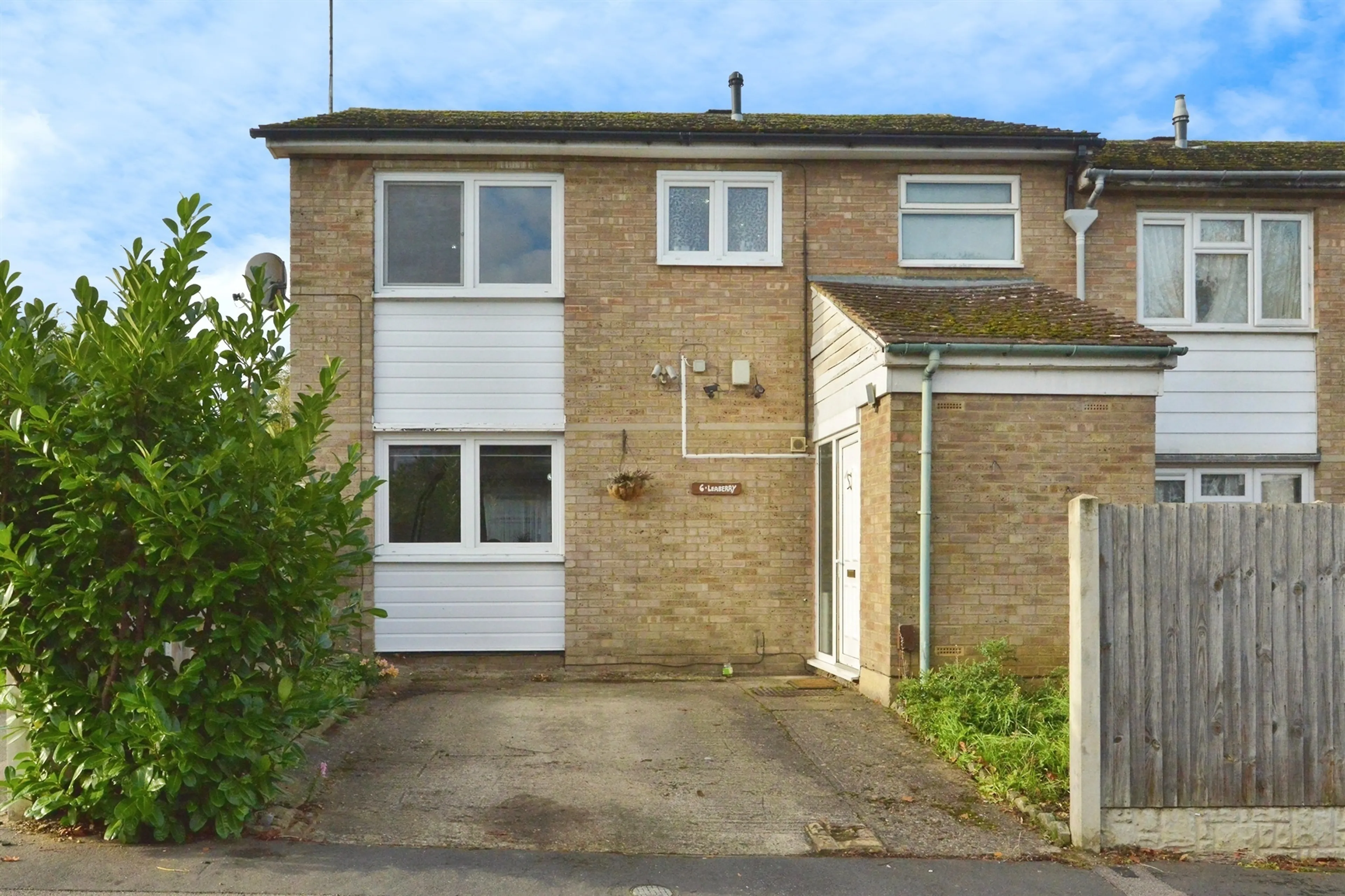 Property photo 0