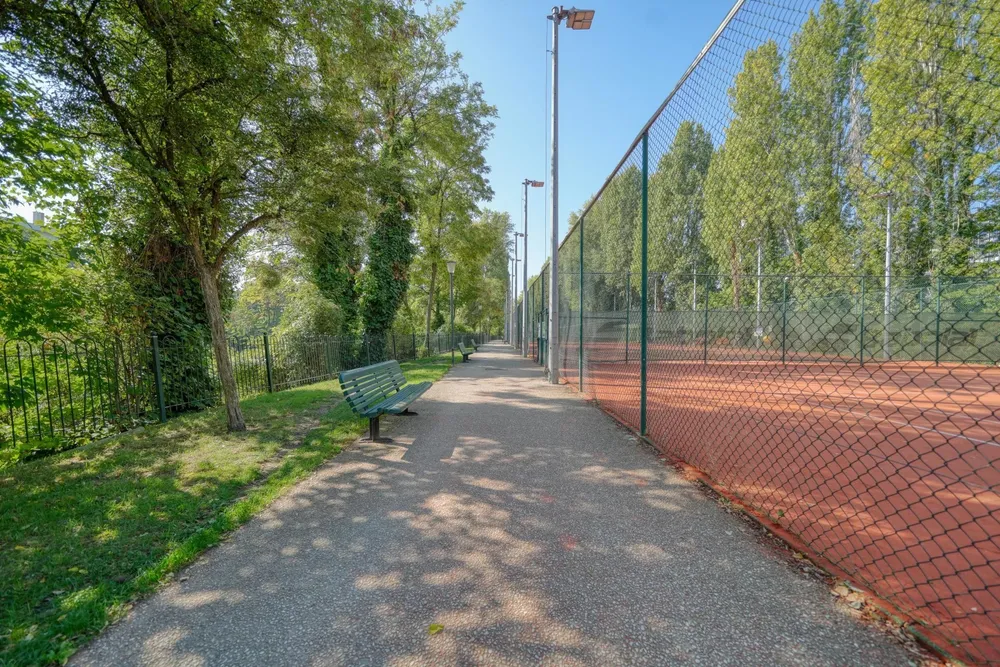 Neuilly-sur-Seine (Jatte), 92200, France