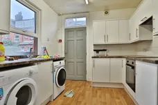 Estcourt Terrace, Leeds