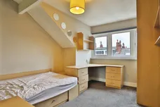 Estcourt Terrace, Leeds