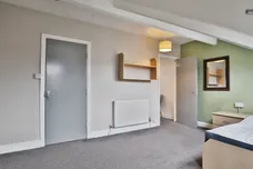 Estcourt Terrace, Leeds